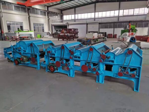 Cotton opening machine