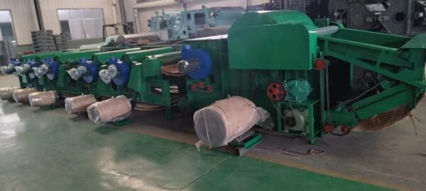 Cotton opening machine